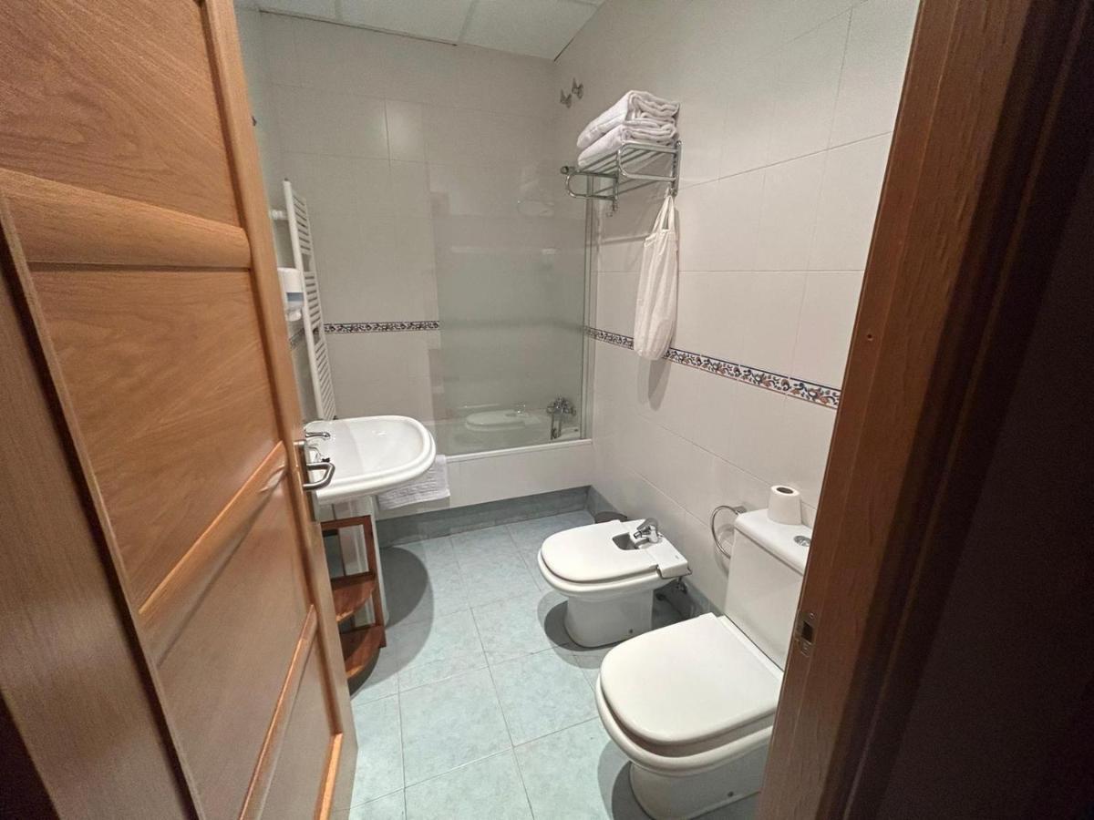 Hostal Villa El Colmenar Mombeltrán 外观 照片