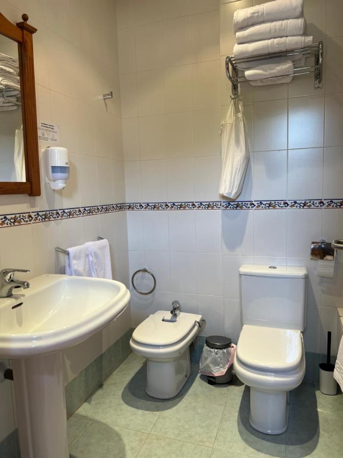 Hostal Villa El Colmenar Mombeltrán 外观 照片