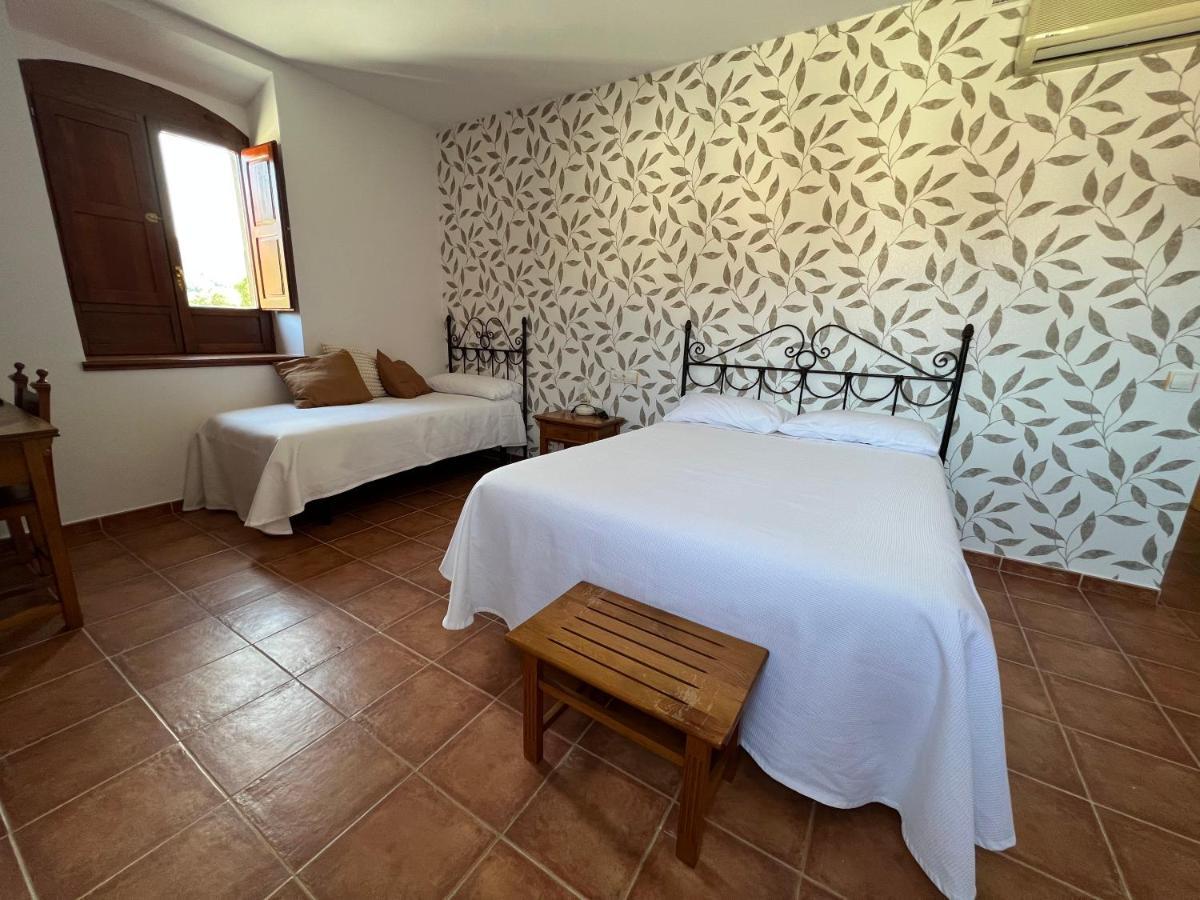 Hostal Villa El Colmenar Mombeltrán 外观 照片